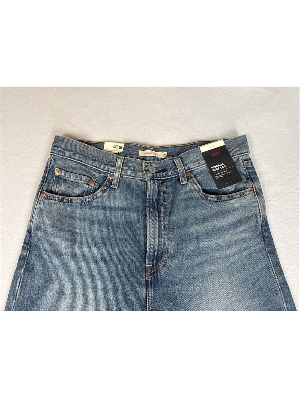 Levi's Women's Wide Leg Blue Jeans - Picture 3 of 14